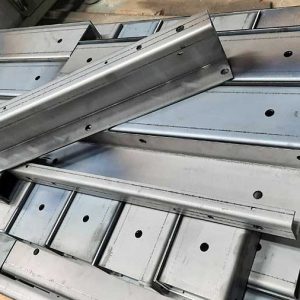 Lasersko sečenje metala (11) Lasersko sečenje metala (11)