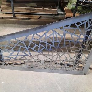 Lasersko sečenje metala (6) Lasersko sečenje metala (6)